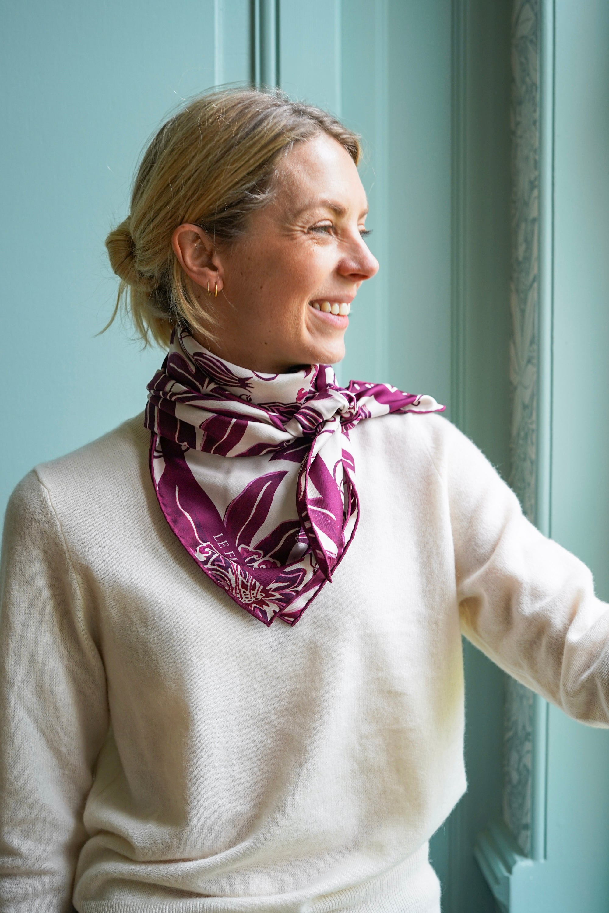 Bordeaux Passion Flower - Grand Foulard