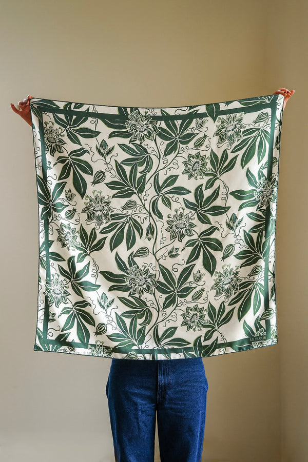 Forest Passion Flower - Grand Foulard