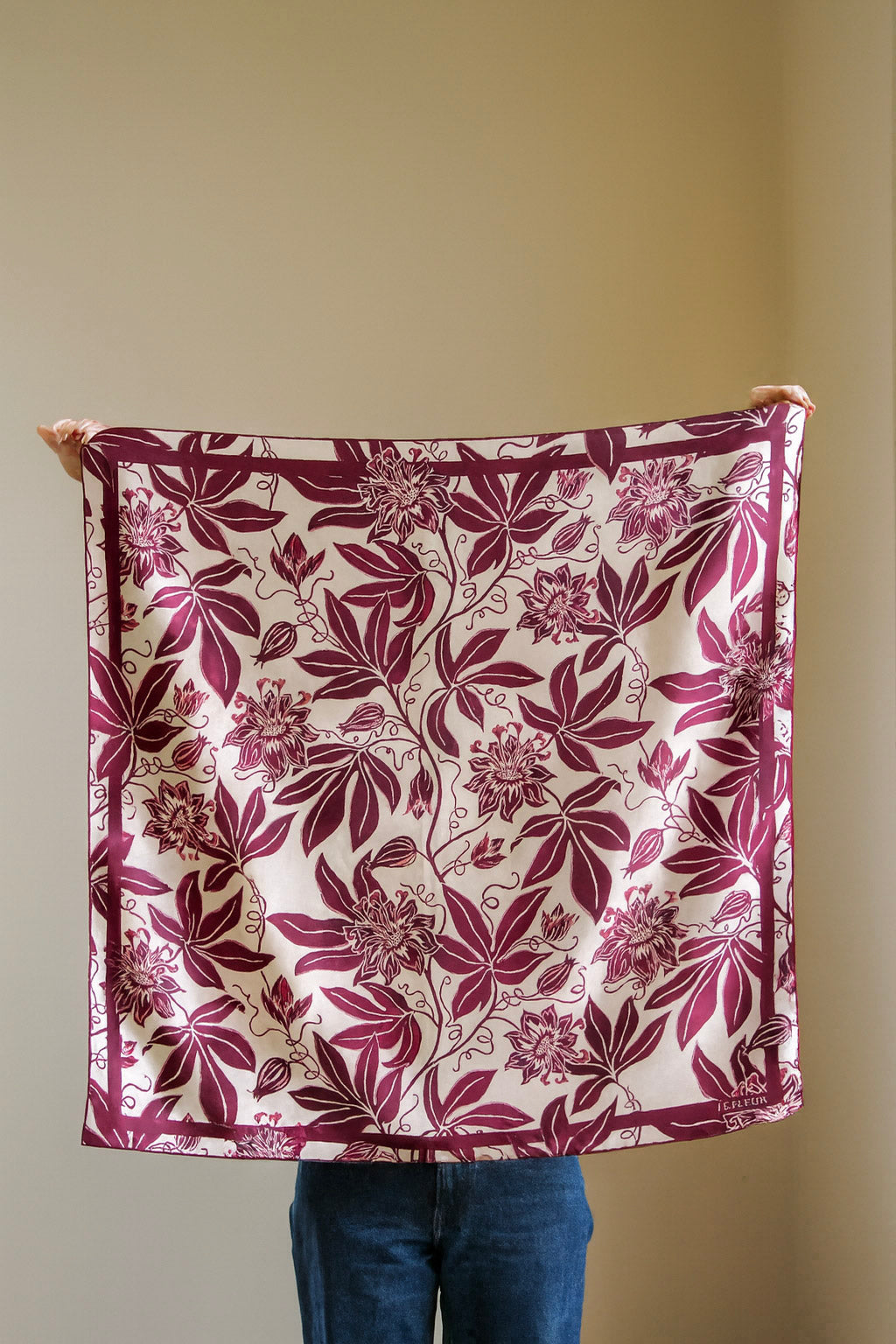 Bordeaux Passion Flower - Grand Foulard