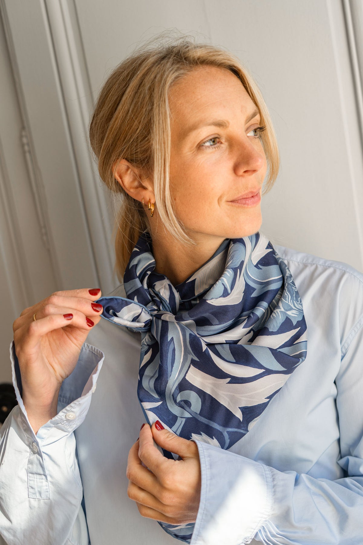Blue Roses - Grand Foulard