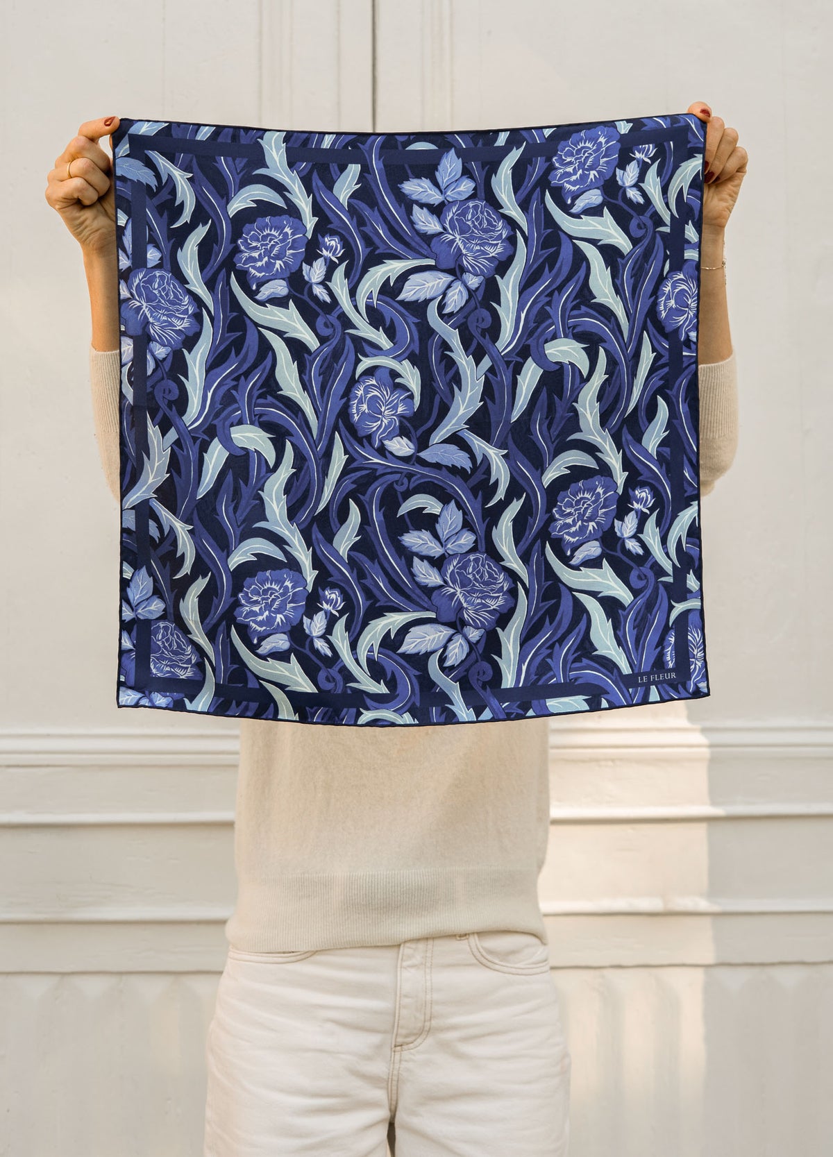 Midnight Roses - Petit Foulard