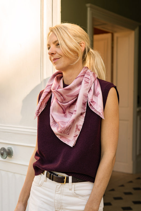Antique Roses - Grand Foulard